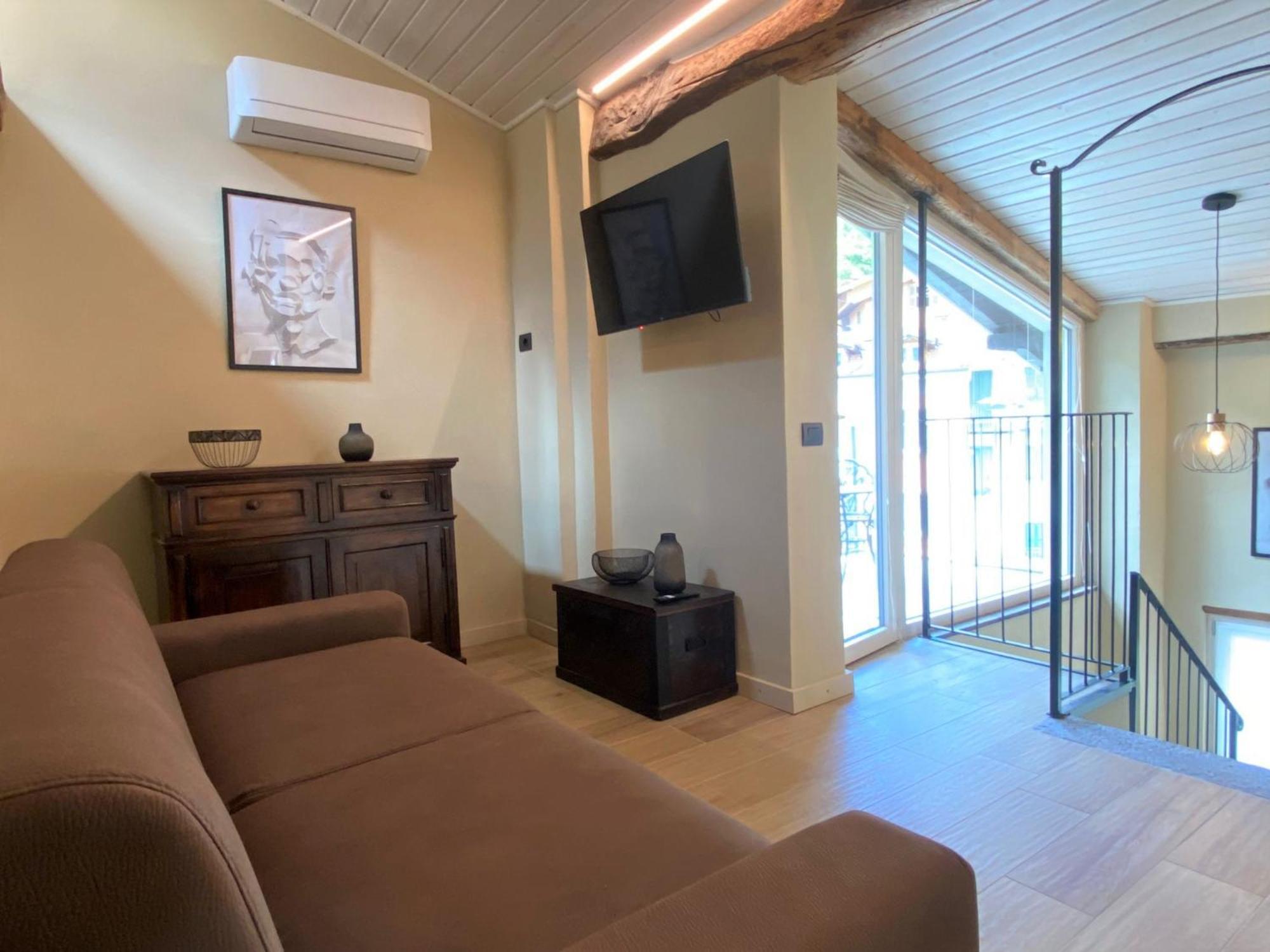 Argegno'S River - Central Apartment Lake View Rum bild